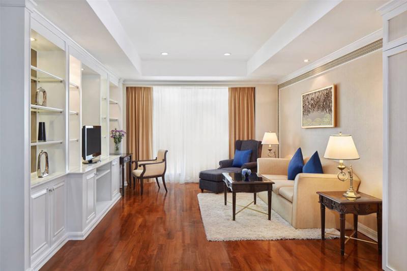 Centre Point Plus Silom Hotel Green Wood Travel