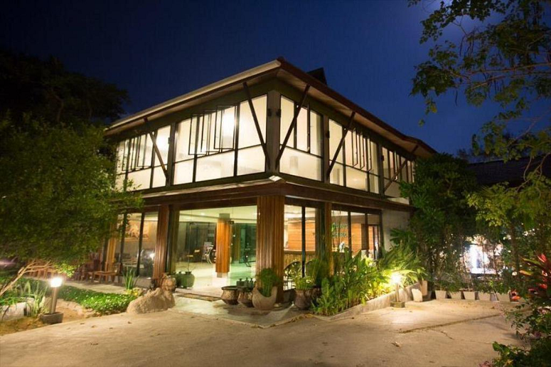 Tanote Villa Rotsjump Koh Tao