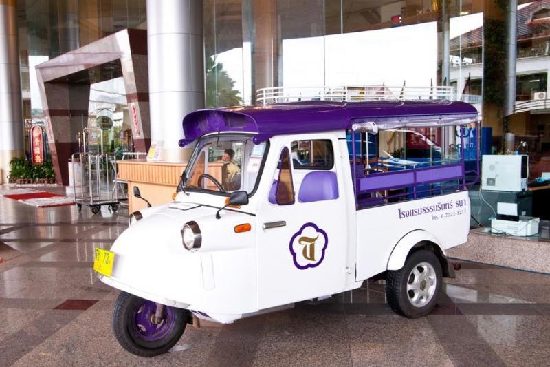 Thumrin Thana Hotel