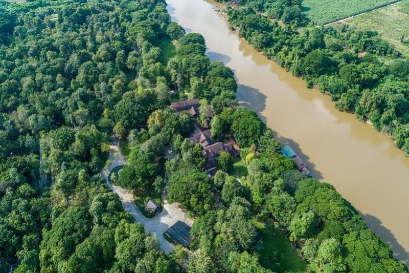 Somboon Legacy werken Thailand olifanten