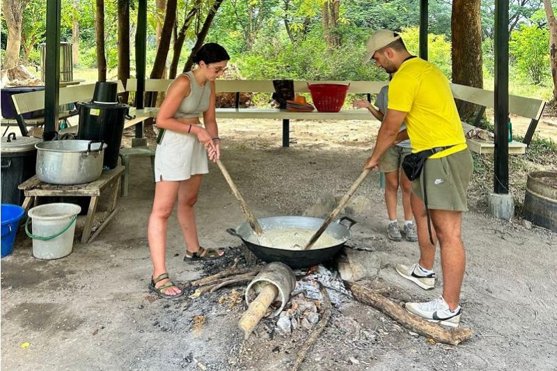 Somboon-olifant-Foundation-kanchanaburi