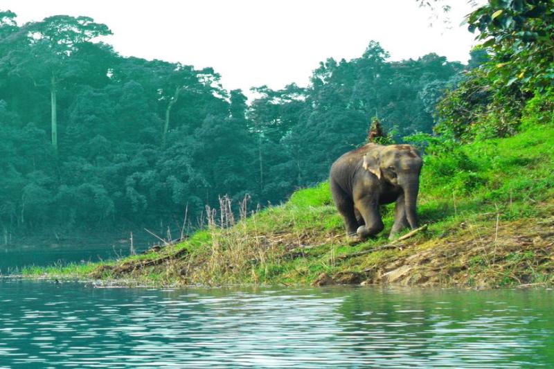 360° Issara Floating Resort 2Days 1 Night