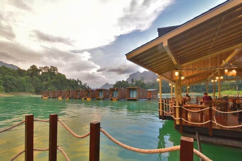 360° Issara Floating Resort 2Days 1 Night