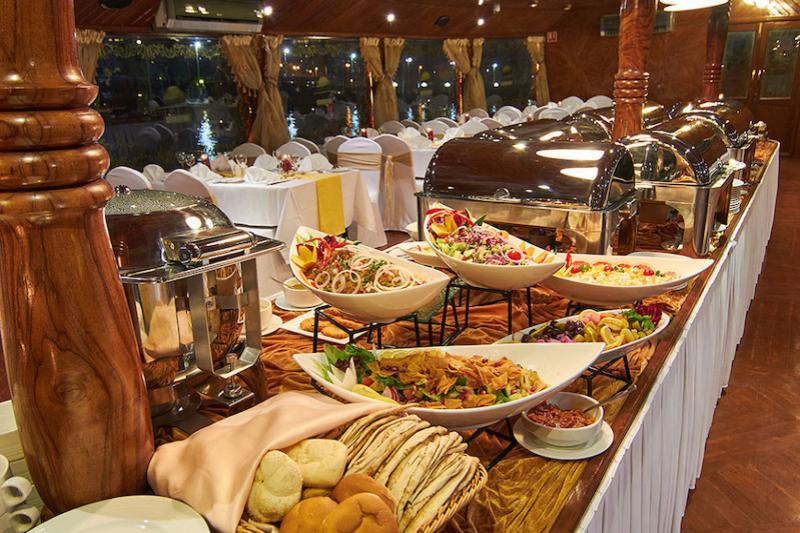 Dhow diner cruise Green Wood Travel Dubai