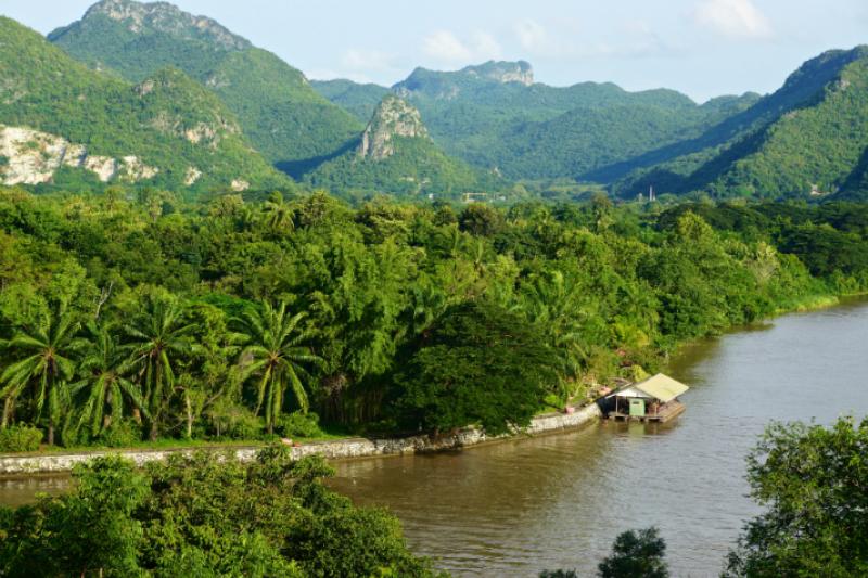 Erawan Waterval (Halve dag)