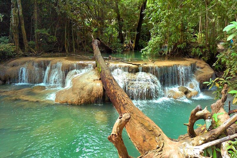 Erawan Waterval (Halve dag)