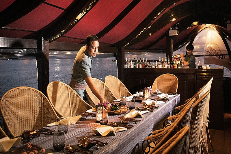 Manohra dinner cruise Bangkok