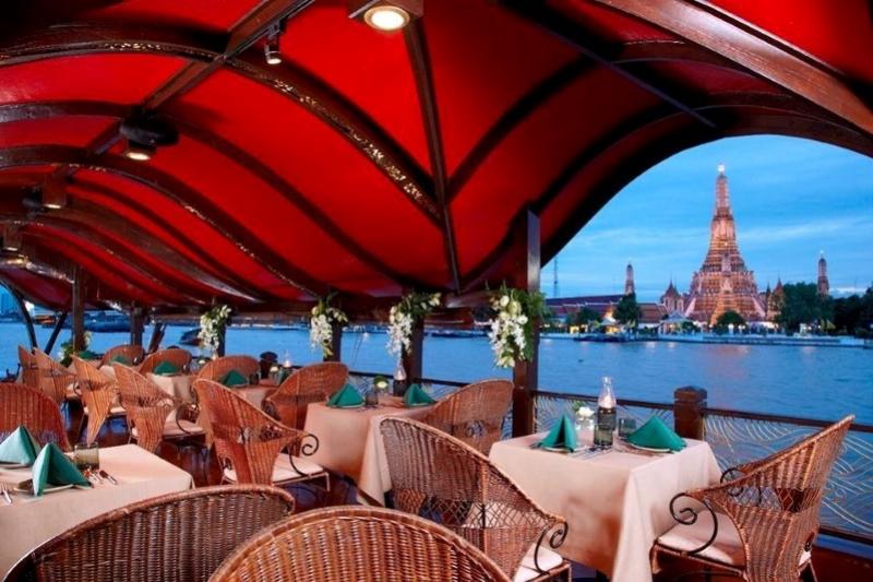 Manohra diner cruise Thailand