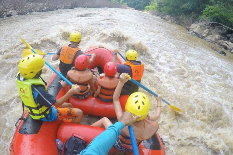 Rafting in Pai white water rafting